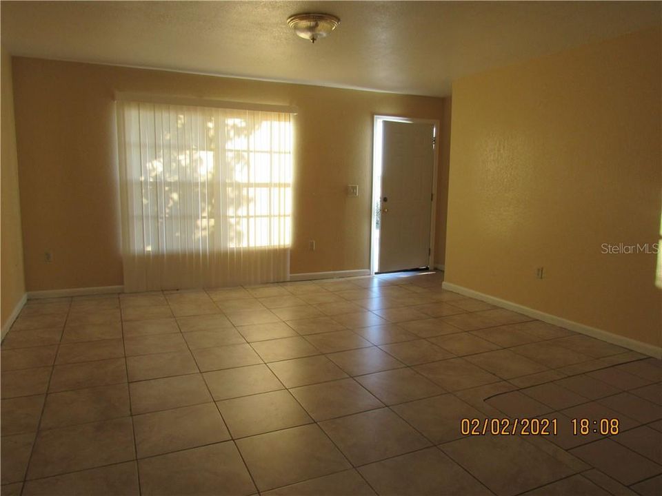 Recently Rented: $875 (2 beds, 2 baths, 1080 Square Feet)