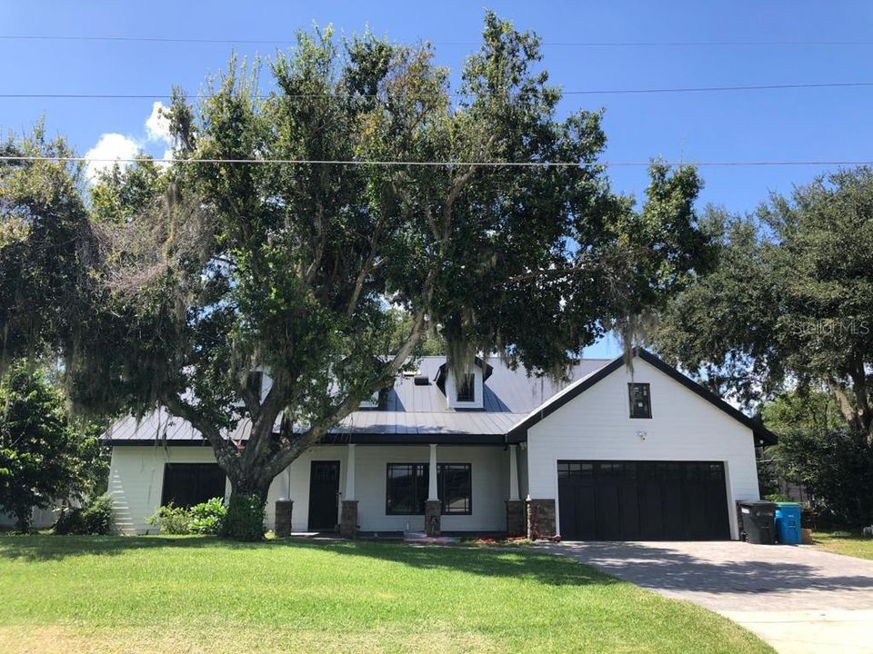 Recently Sold: $1,100,000 (4 beds, 4 baths, 2188 Square Feet)