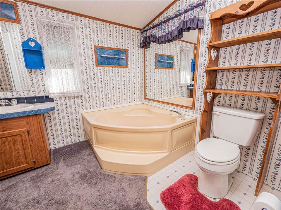 最近售出: $134,900 (3 贝兹, 2 浴室, 1674 平方英尺)