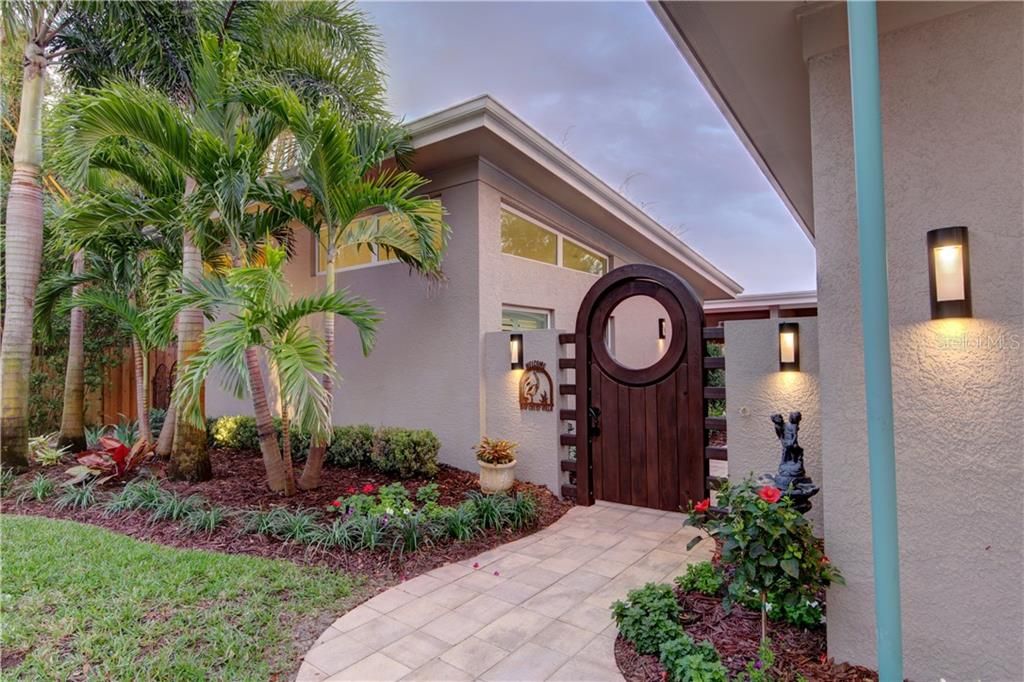 Recently Sold: $1,400,000 (3 beds, 3 baths, 3244 Square Feet)