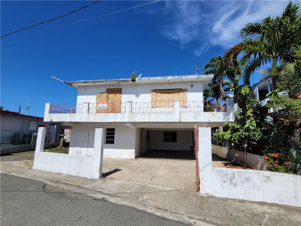 Vendido Recientemente: $52,000 (5 camas, 2 baños, 1621 Pies cuadrados)