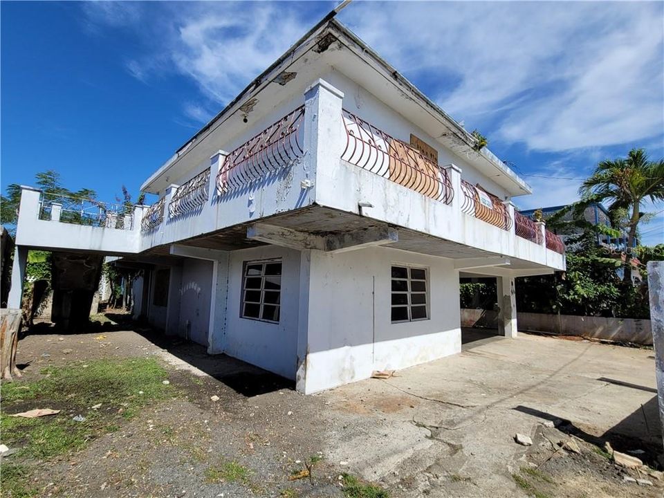 Vendido Recientemente: $52,000 (5 camas, 2 baños, 1621 Pies cuadrados)