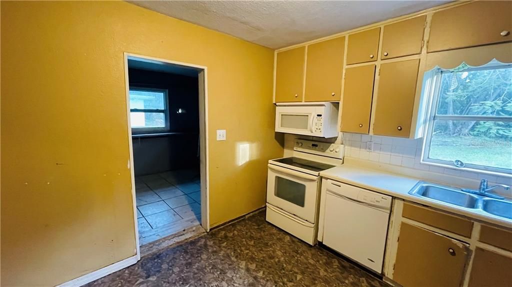 Recently Sold: $35,000 (3 beds, 1 baths, 1190 Square Feet)
