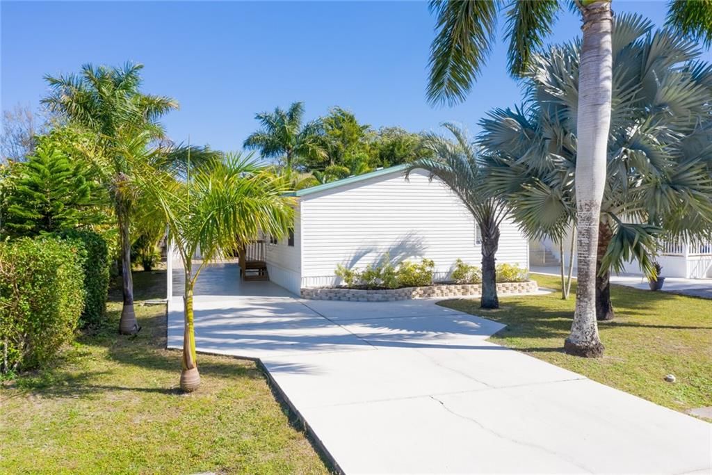Recently Sold: $225,000 (3 beds, 2 baths, 1144 Square Feet)