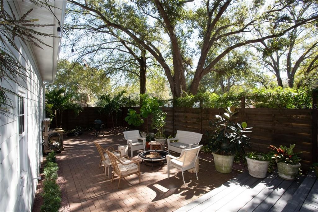 Recently Sold: $599,000 (3 beds, 2 baths, 2232 Square Feet)