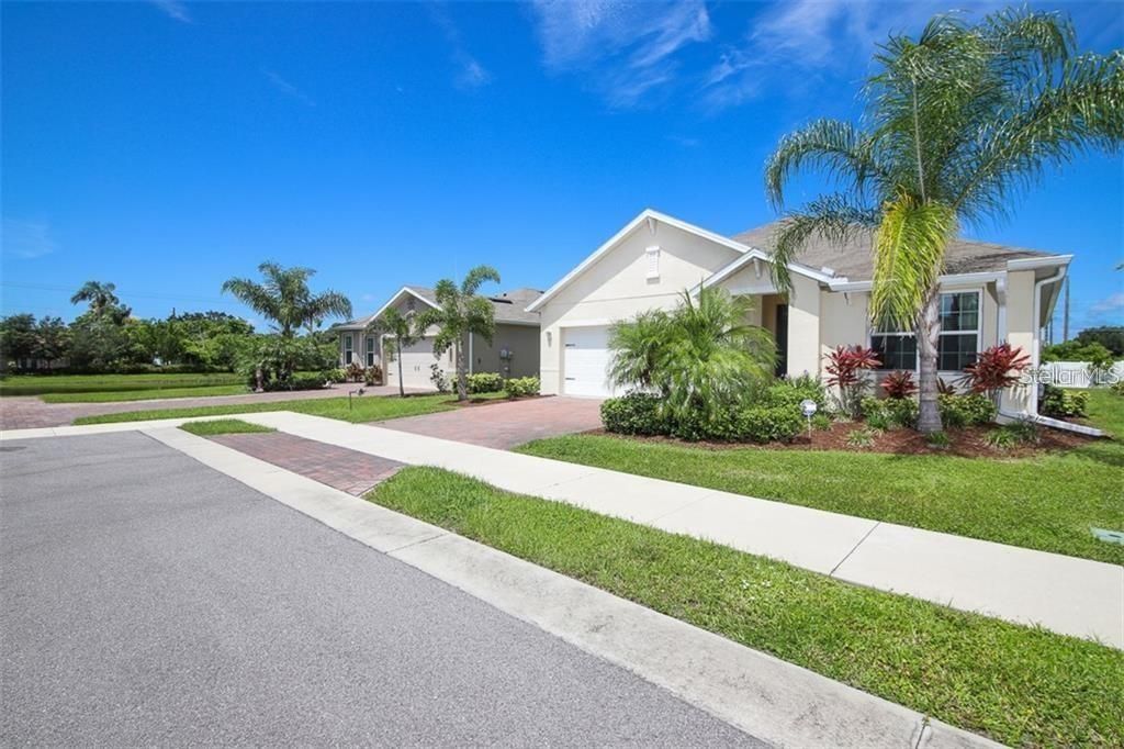 Недавно арендовано: $2,100 (3 спален, 2 ванн, 1683 Квадратных фут)