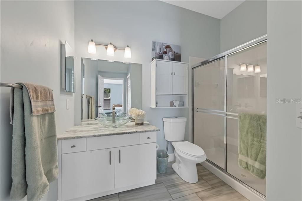 Recently Sold: $210,000 (2 beds, 2 baths, 1162 Square Feet)