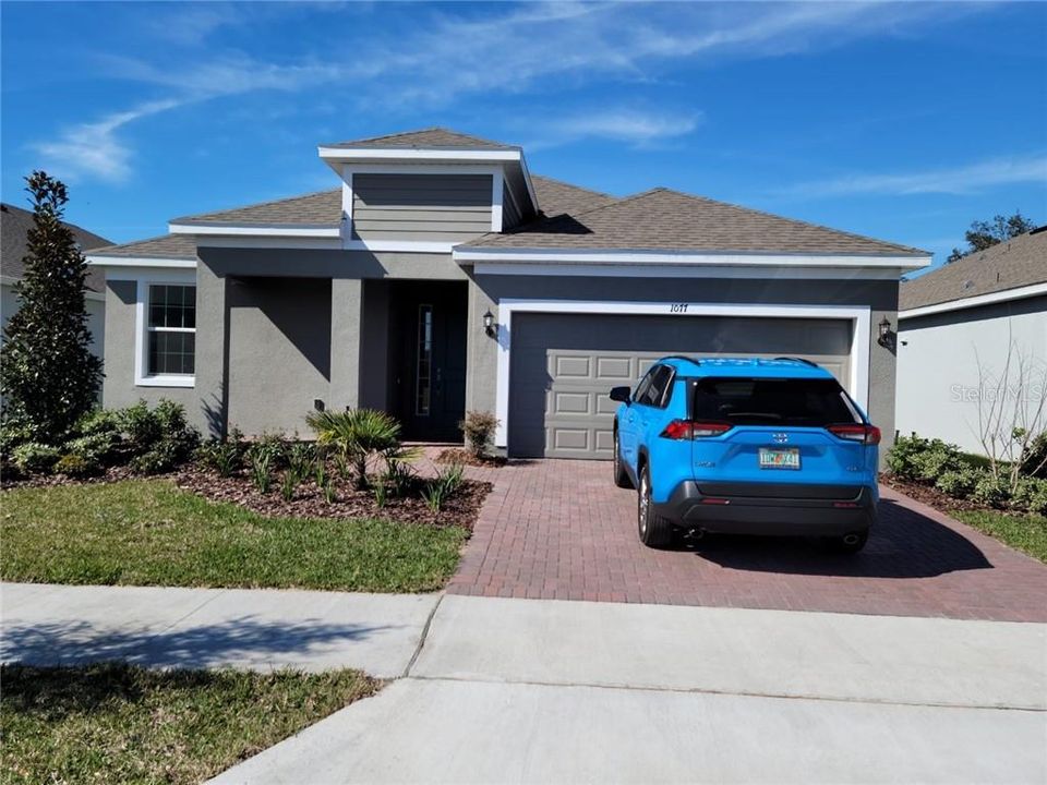 最近售出: $284,000 (3 贝兹, 2 浴室, 1966 平方英尺)