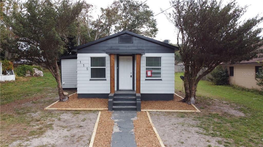 Recently Sold: $164,999 (3 beds, 1 baths, 1049 Square Feet)