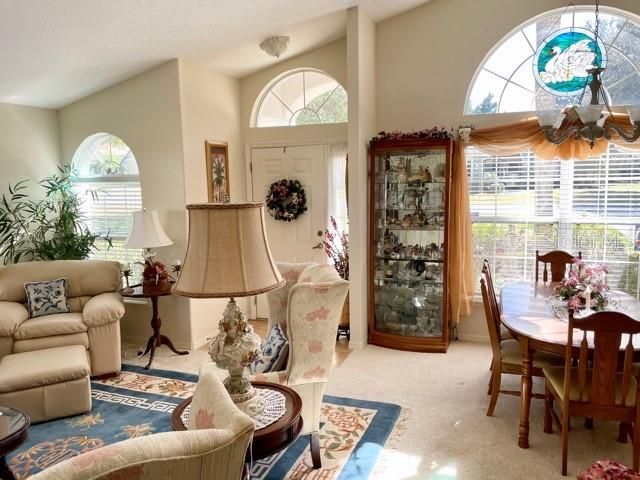 Recently Sold: $220,000 (2 beds, 2 baths, 1661 Square Feet)