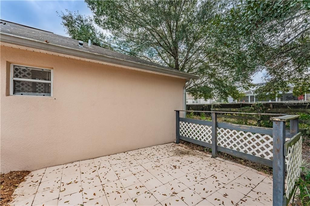 Recently Rented: $1,475 (4 beds, 2 baths, 1730 Square Feet)
