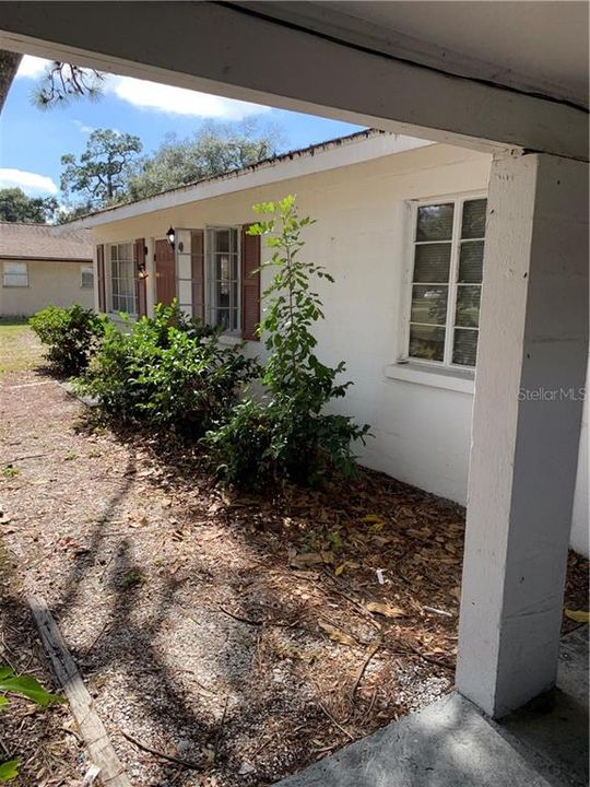 Recently Sold: $180,000 (2 beds, 1 baths, 1080 Square Feet)