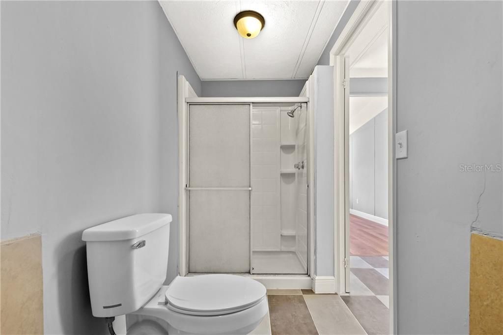 最近售出: $142,500 (3 贝兹, 2 浴室, 1500 平方英尺)