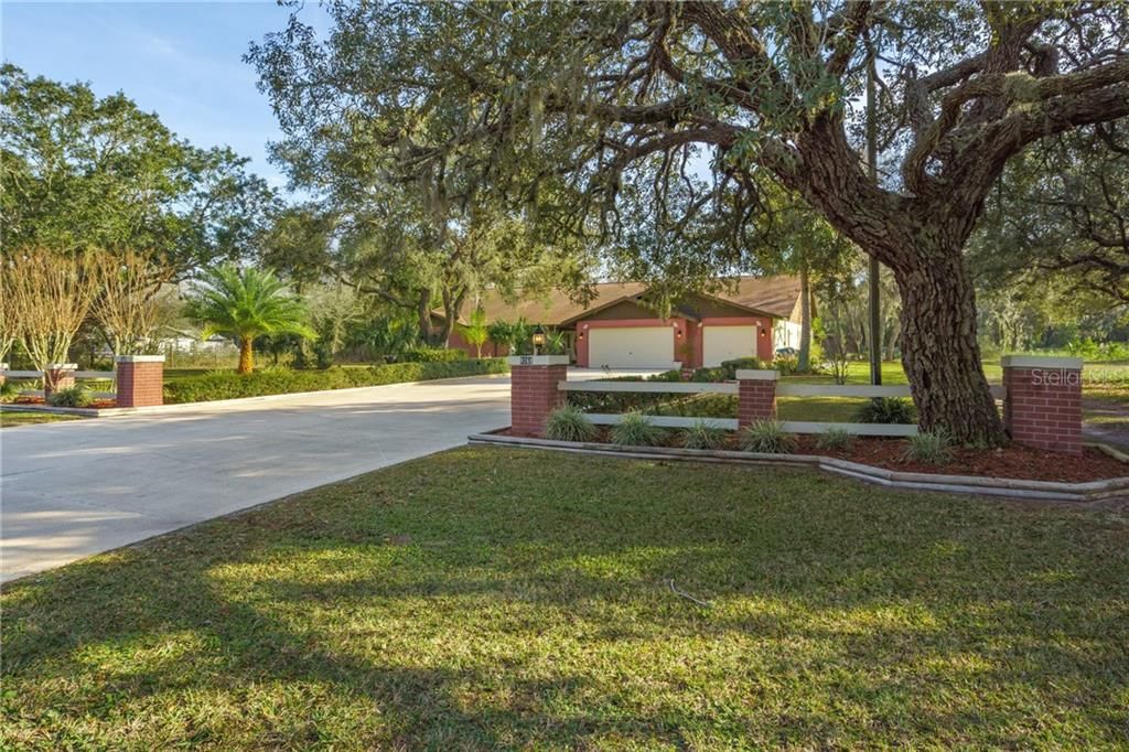 Recently Sold: $588,800 (4 beds, 3 baths, 3808 Square Feet)