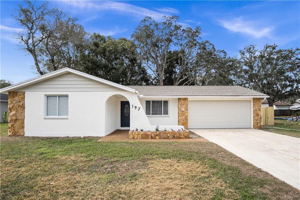 Recently Sold: $179,900 (3 beds, 2 baths, 1008 Square Feet)