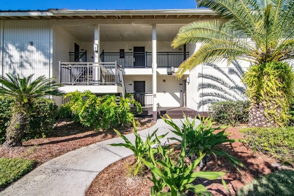 Recently Sold: $129,000 (1 beds, 1 baths, 819 Square Feet)