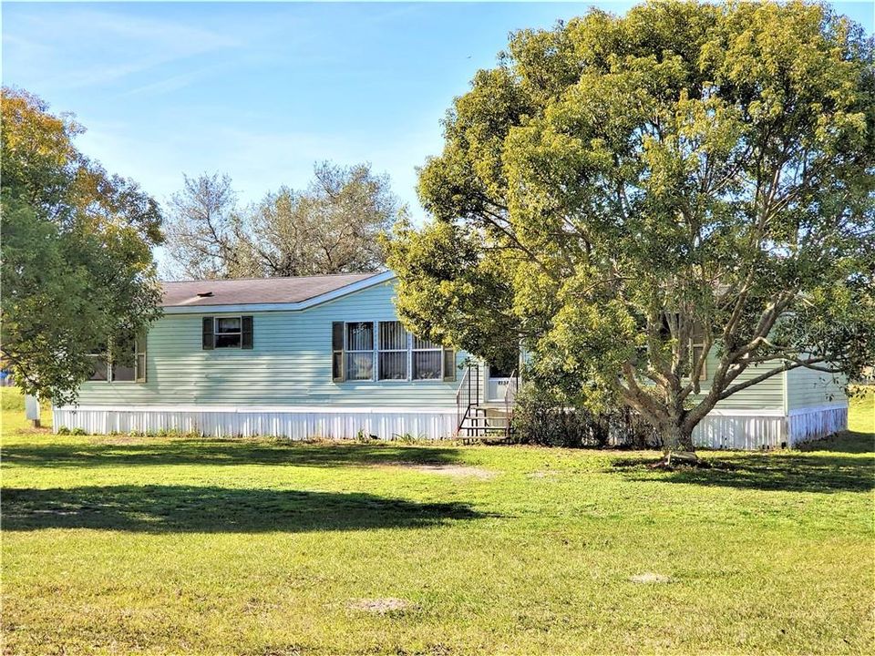 FIXER UPPER - Manufacutred Home for Sale on 1/2 Acre - Dove Cross Drive, Lakeland FL - Off 1st Street in Kathleen