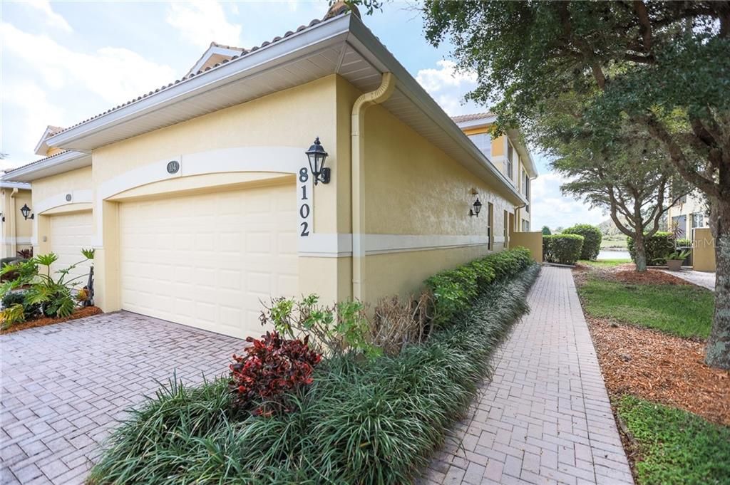 Recently Sold: $289,000 (3 beds, 2 baths, 1786 Square Feet)