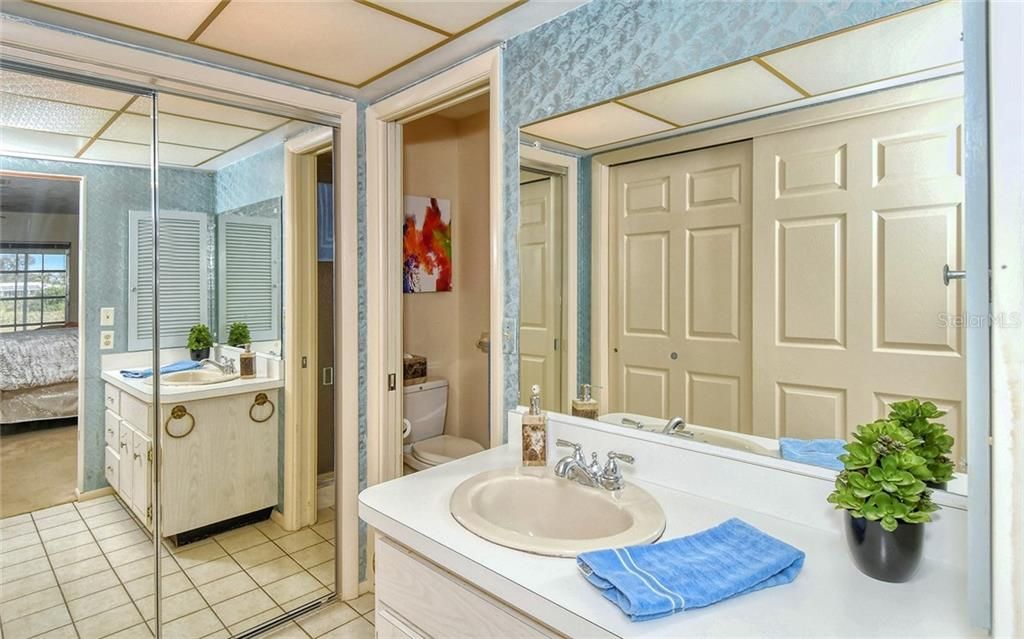 最近售出: $339,900 (3 贝兹, 2 浴室, 1888 平方英尺)