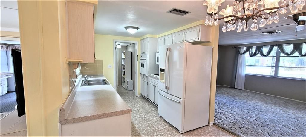 Recently Sold: $130,000 (2 beds, 2 baths, 1140 Square Feet)