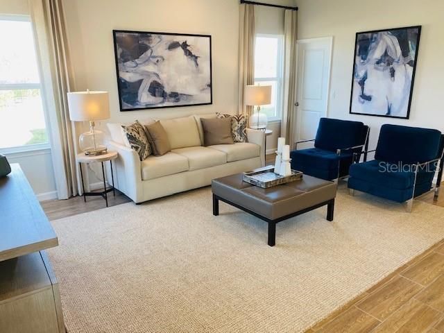 Recently Sold: $389,150 (4 beds, 2 baths, 2370 Square Feet)