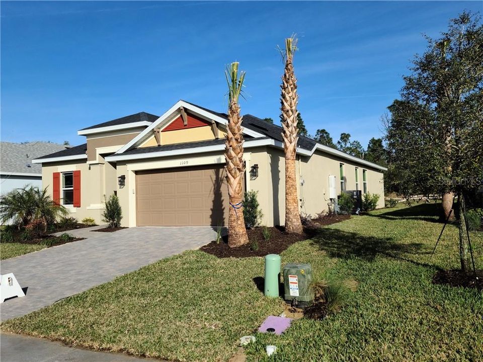 Recently Sold: $295,990 (3 beds, 2 baths, 2055 Square Feet)