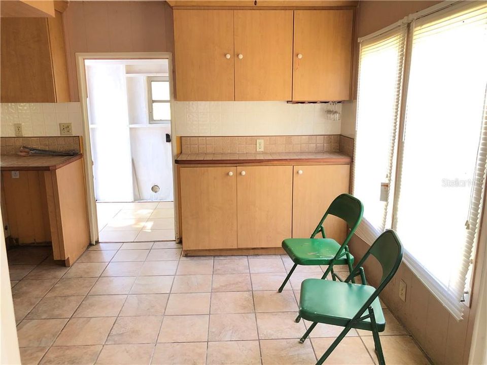 Vendido Recientemente: $45,000 (2 camas, 2 baños, 960 Pies cuadrados)