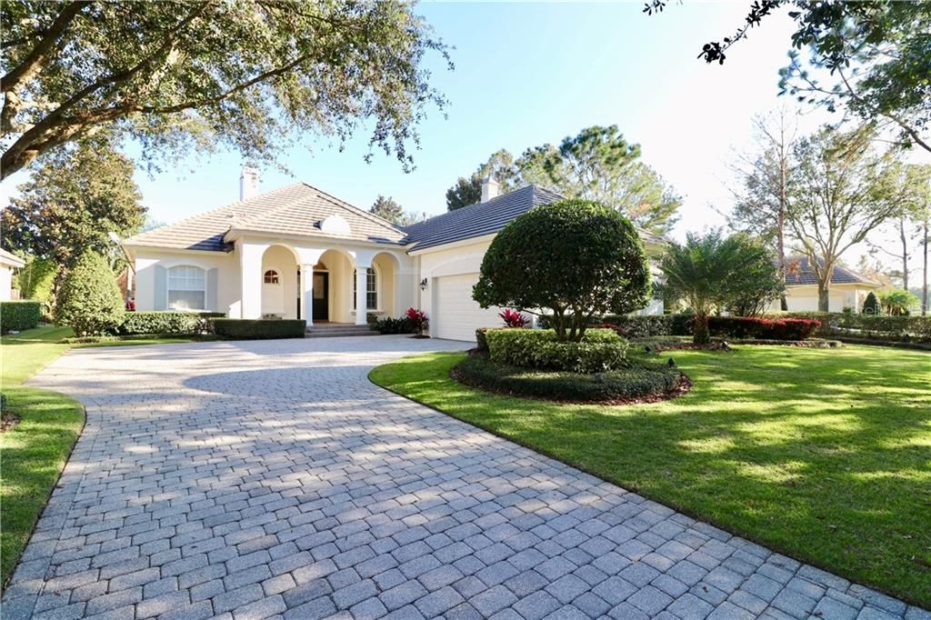 Recently Sold: $800,000 (3 beds, 3 baths, 2705 Square Feet)