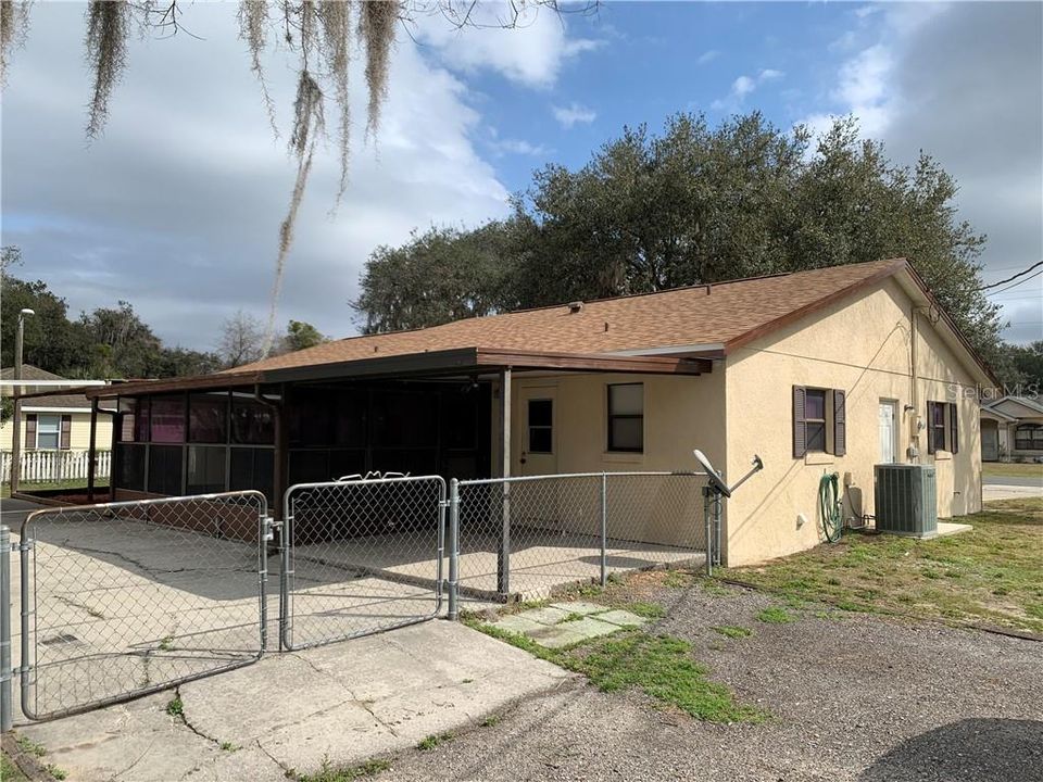 Recently Sold: $139,000 (2 beds, 2 baths, 1204 Square Feet)