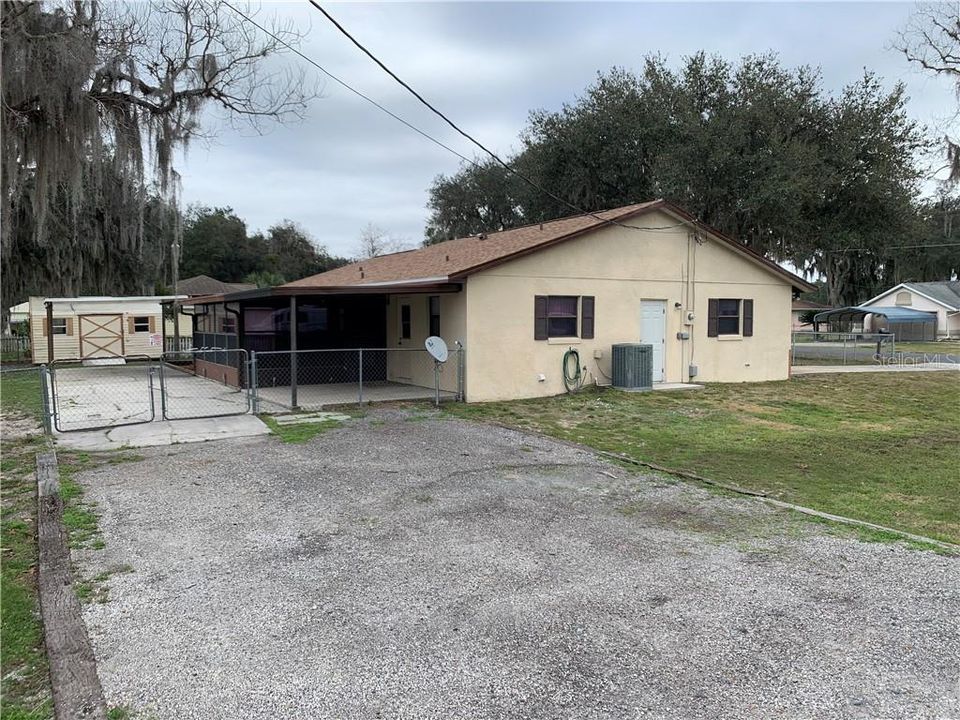 Recently Sold: $139,000 (2 beds, 2 baths, 1204 Square Feet)