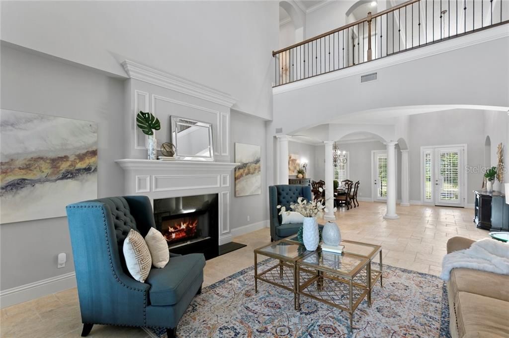 Recently Sold: $1,395,000 (6 beds, 4 baths, 5577 Square Feet)