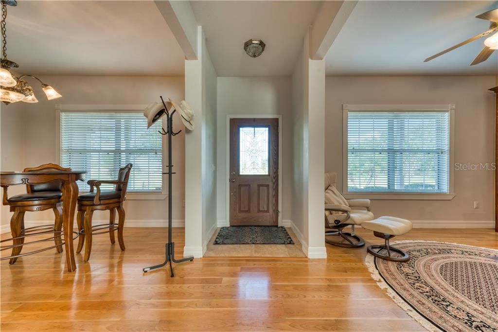 Recently Sold: $410,000 (3 beds, 2 baths, 2331 Square Feet)