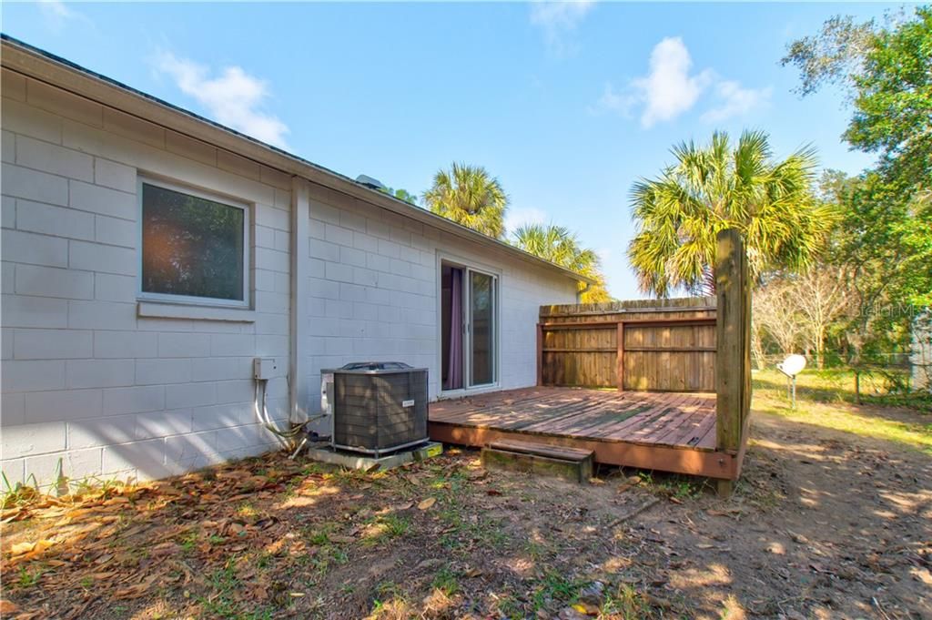 Recently Sold: $107,000 (2 beds, 1 baths, 864 Square Feet)