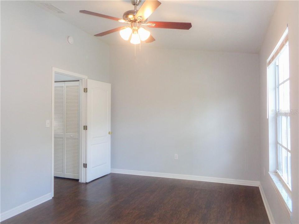 Recently Rented: $1,350 (2 beds, 2 baths, 1140 Square Feet)