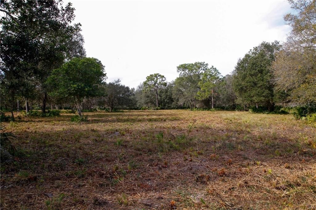 Vendido Recientemente: $333,500 (14.82 acres)