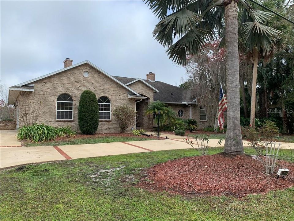 Recently Sold: $455,000 (4 beds, 3 baths, 2975 Square Feet)