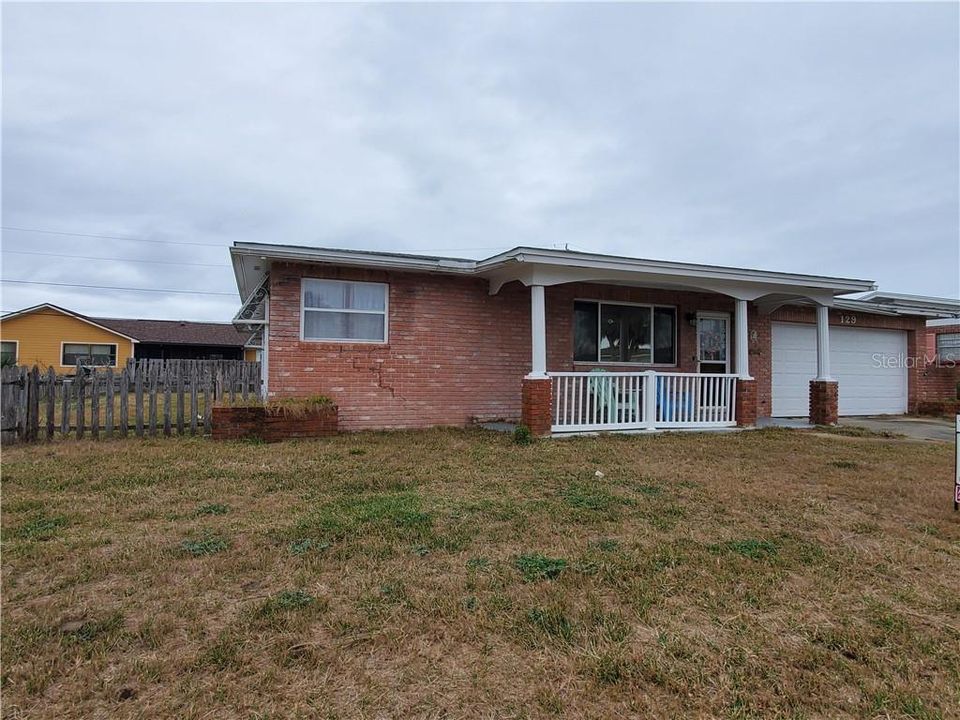 Recently Sold: $239,000 (3 beds, 2 baths, 1580 Square Feet)