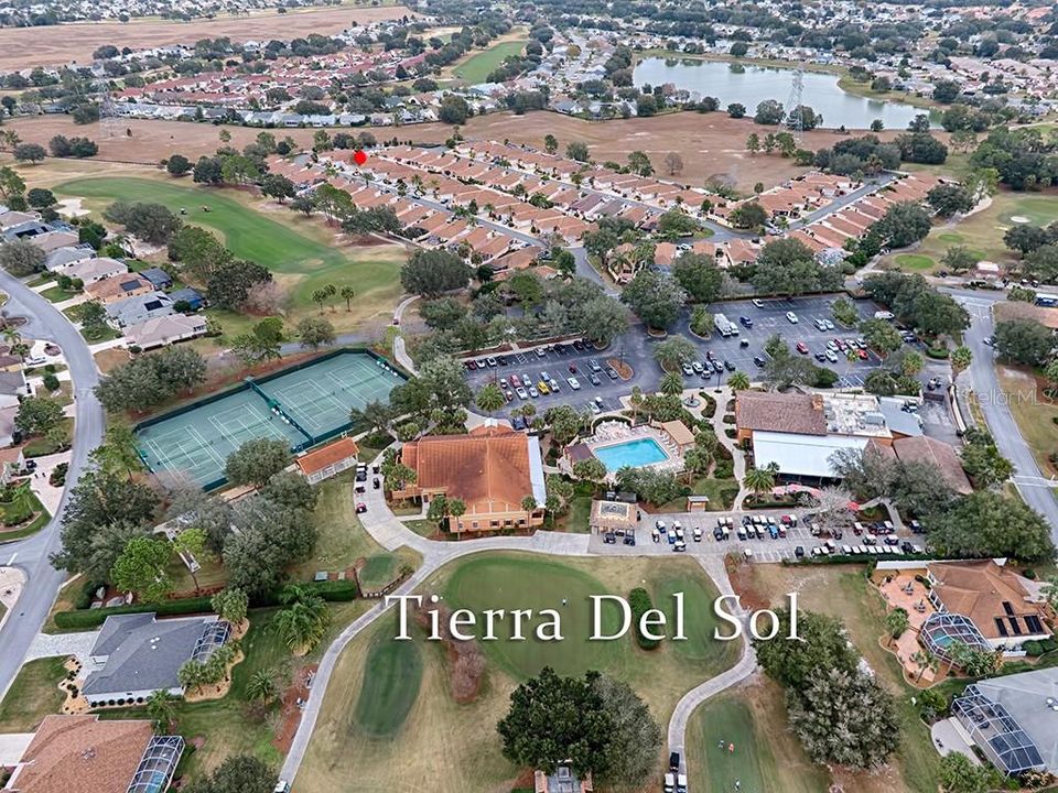 WALKING DISTANCE TO TIERRA DEL SOL COUNTRY CLUB