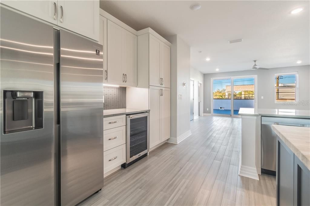 Recently Sold: $735,000 (3 beds, 3 baths, 2395 Square Feet)