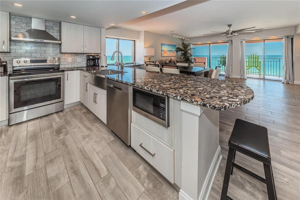 Recently Sold: $979,000 (3 beds, 2 baths, 1445 Square Feet)