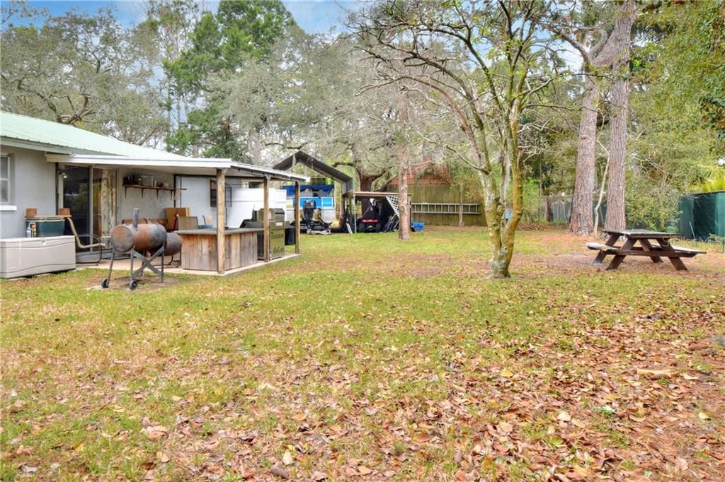 Recently Sold: $305,500 (3 beds, 2 baths, 1413 Square Feet)