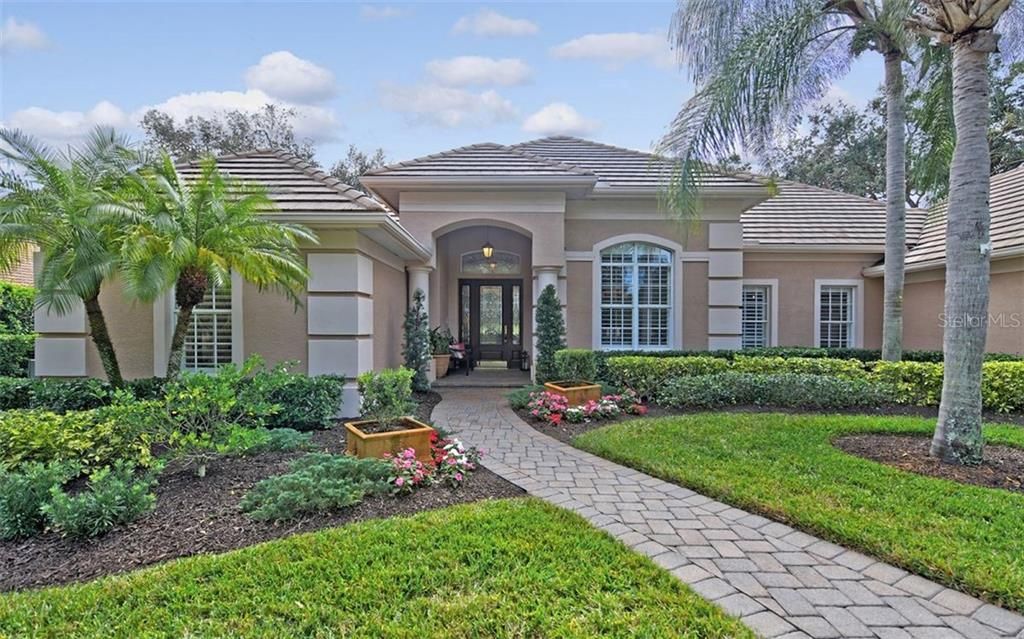 Recently Sold: $925,000 (3 beds, 3 baths, 3454 Square Feet)
