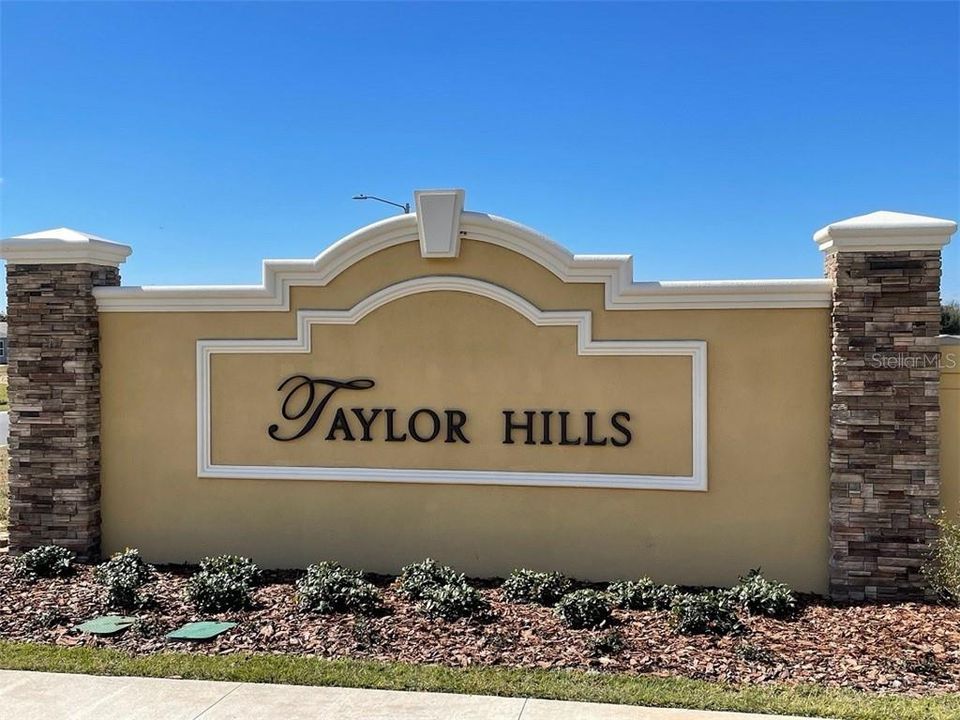 Recently Sold: $278,990 (4 beds, 2 baths, 1605 Square Feet)