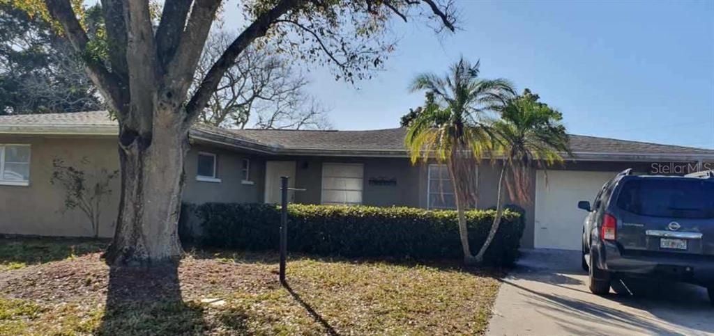 Recently Sold: $230,000 (3 beds, 2 baths, 1724 Square Feet)