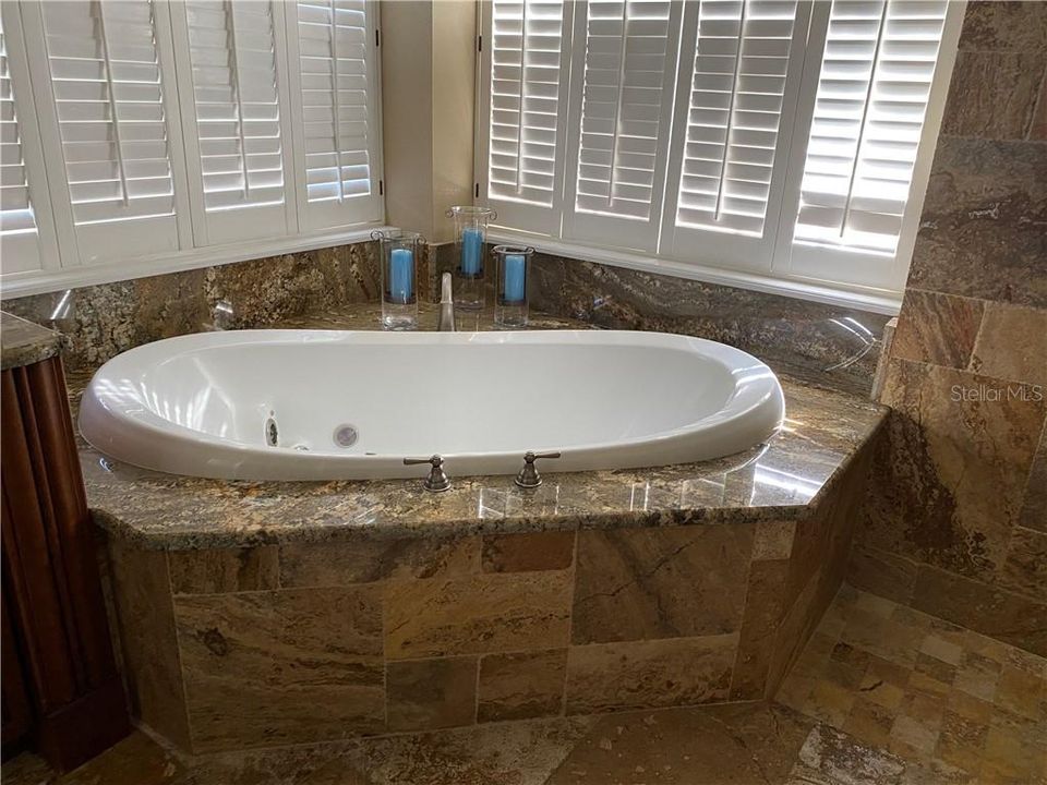 Travertine Stone/Granite Encased Jacuzzi Tub