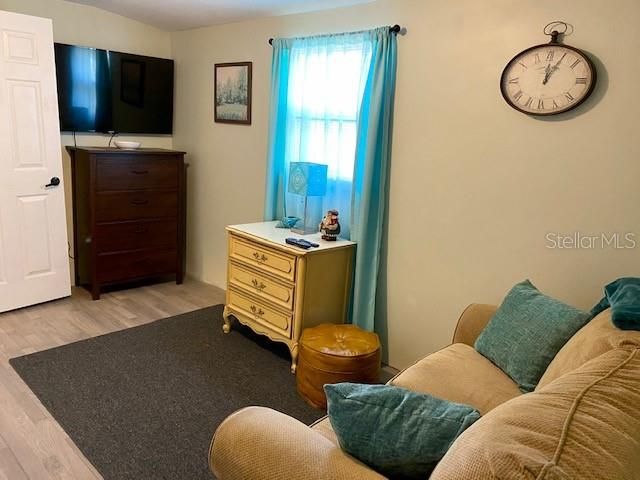 Recently Sold: $94,916 (3 beds, 2 baths, 1131 Square Feet)