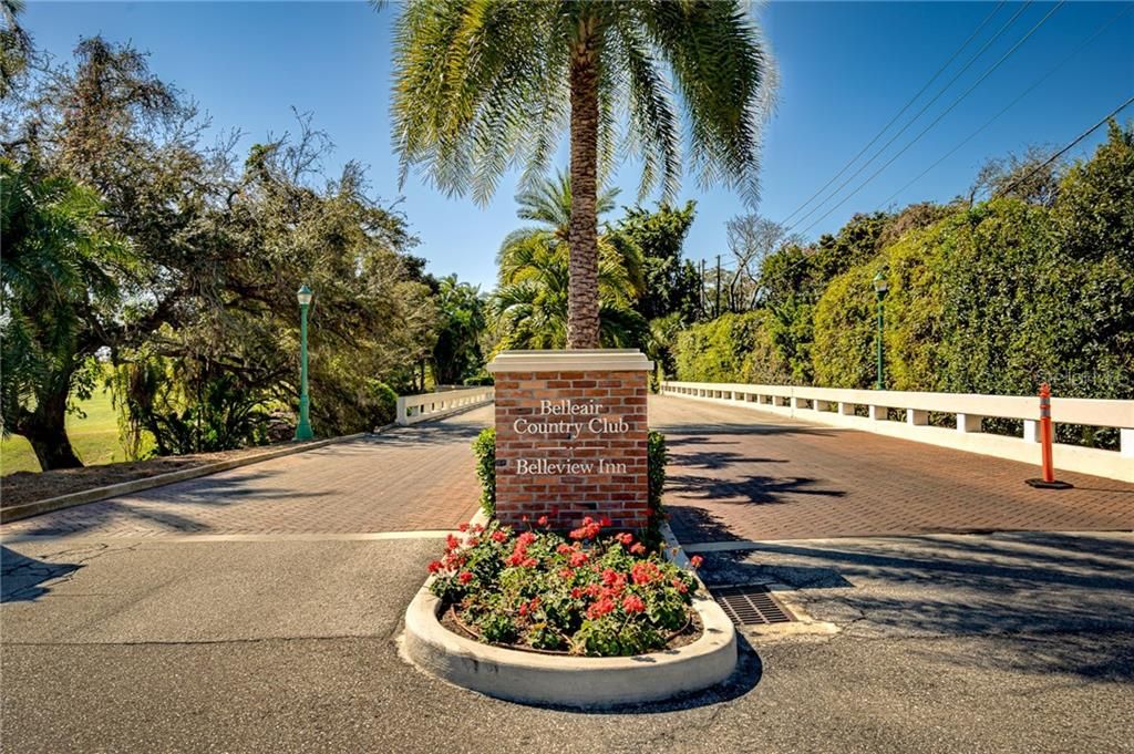 Recently Sold: $465,000 (2 beds, 2 baths, 1403 Square Feet)