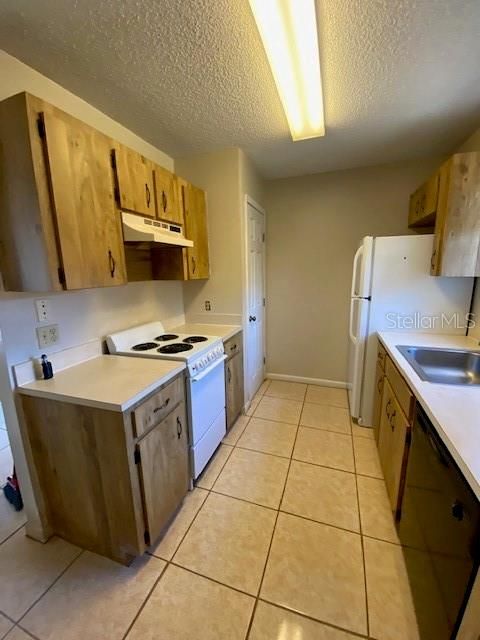 Recently Rented: $700 (1 beds, 1 baths, 5684 Square Feet)