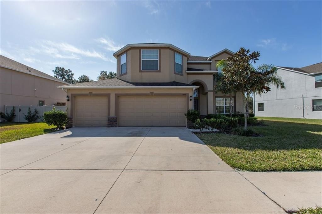 Recently Sold: $374,999 (5 beds, 3 baths, 3127 Square Feet)