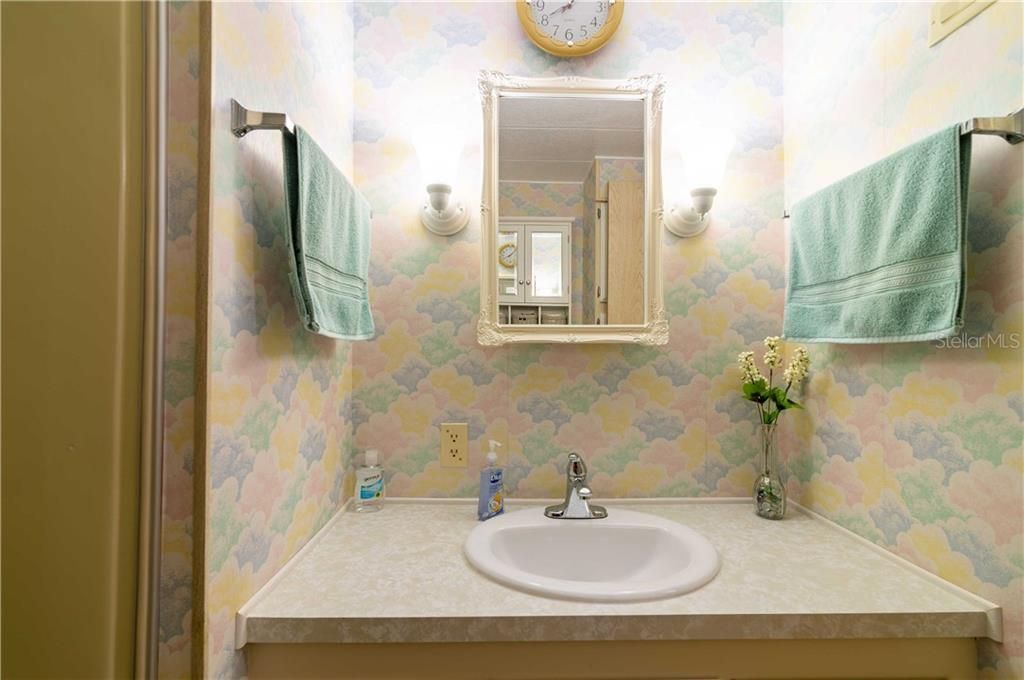 最近售出: $135,000 (2 贝兹, 2 浴室, 1065 平方英尺)